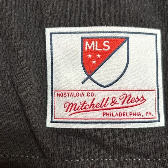 Mitchell & Ness Black Atlanta
United FC Logo T-Shirt XXL - Picture 5 of 5